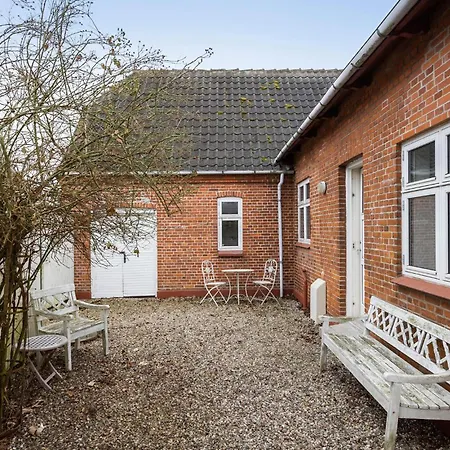Cozy In With Wifi Holiday home Humble